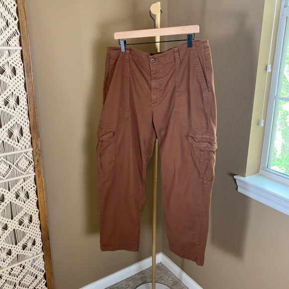 Old Navy High-Rise OG Chino Pants XL Brown Cargo Style Stretch - Picture 2 of 11